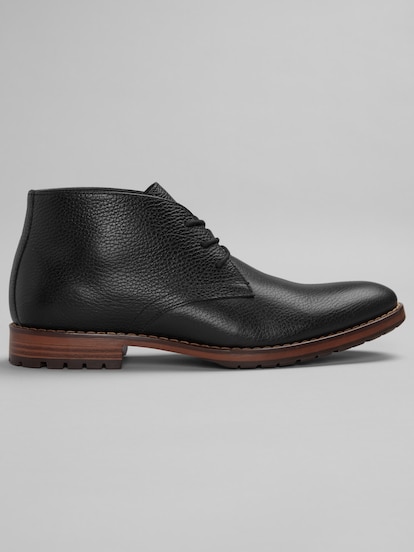 Joseph Abboud Pebbled Leather Chukka Boots | Men