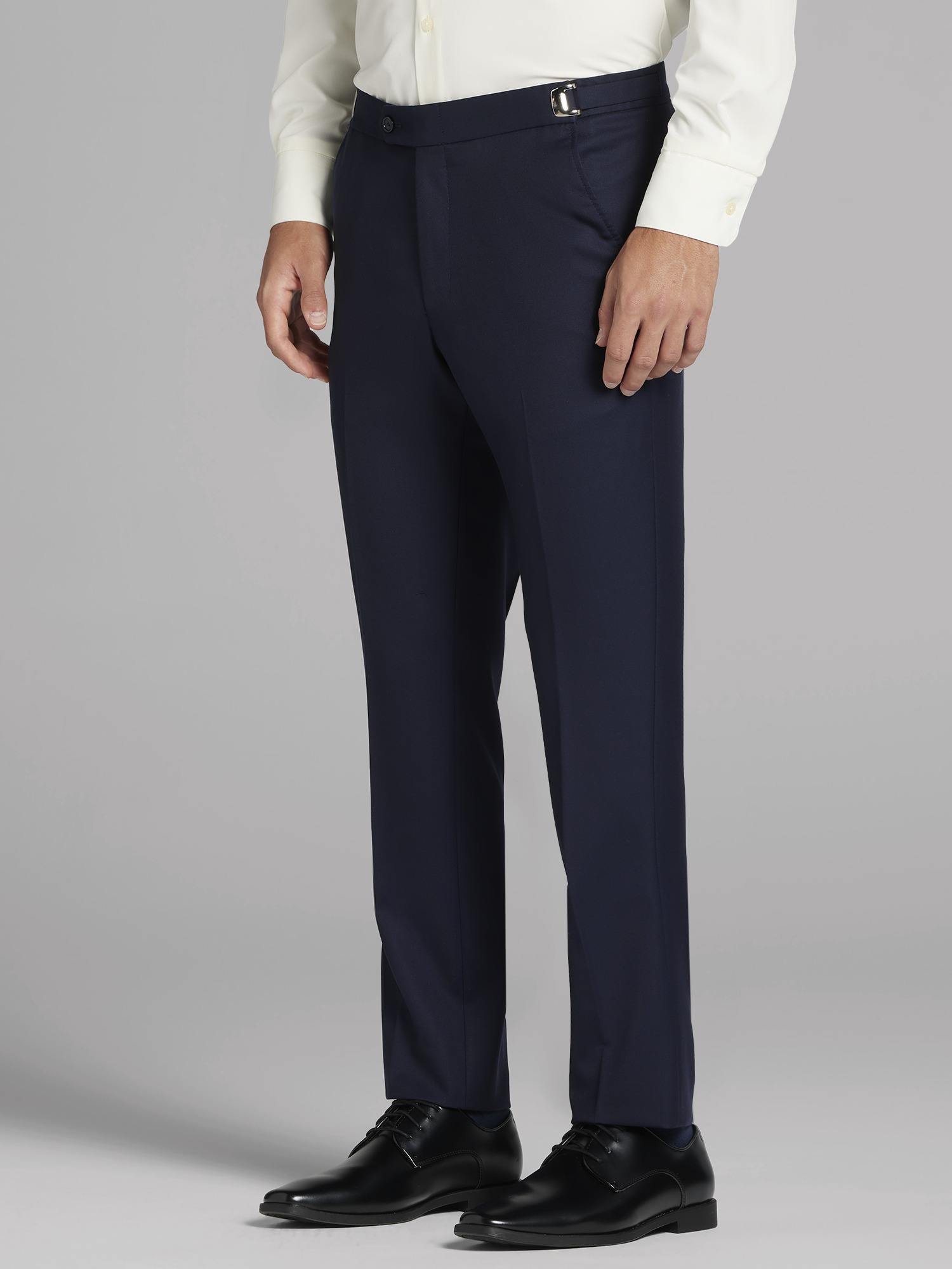 Smoking Joseph Abboud bleu marine à revers crantés à bordure de satin