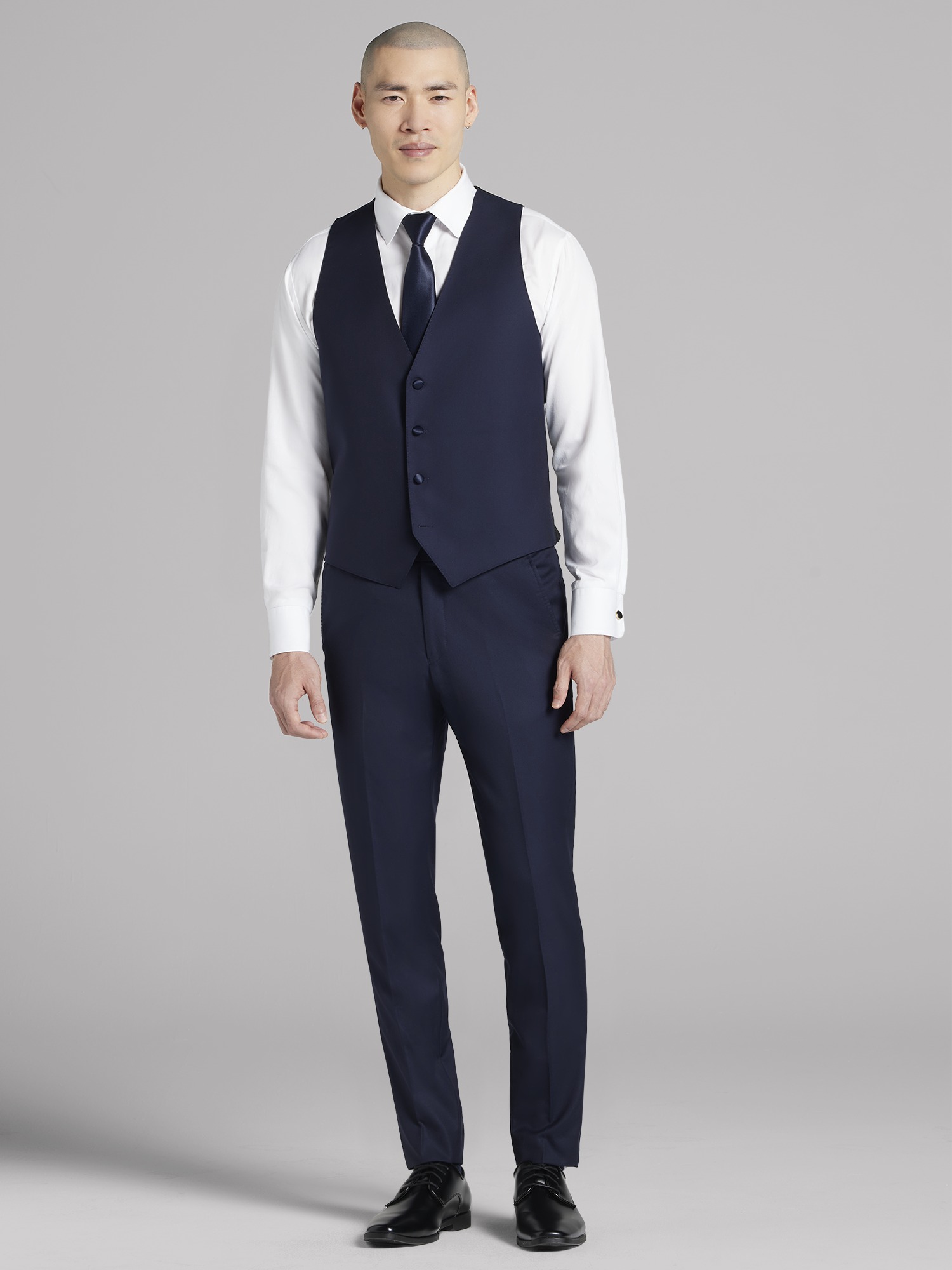 Smoking Joseph Abboud bleu marine à revers crantés à bordure de satin